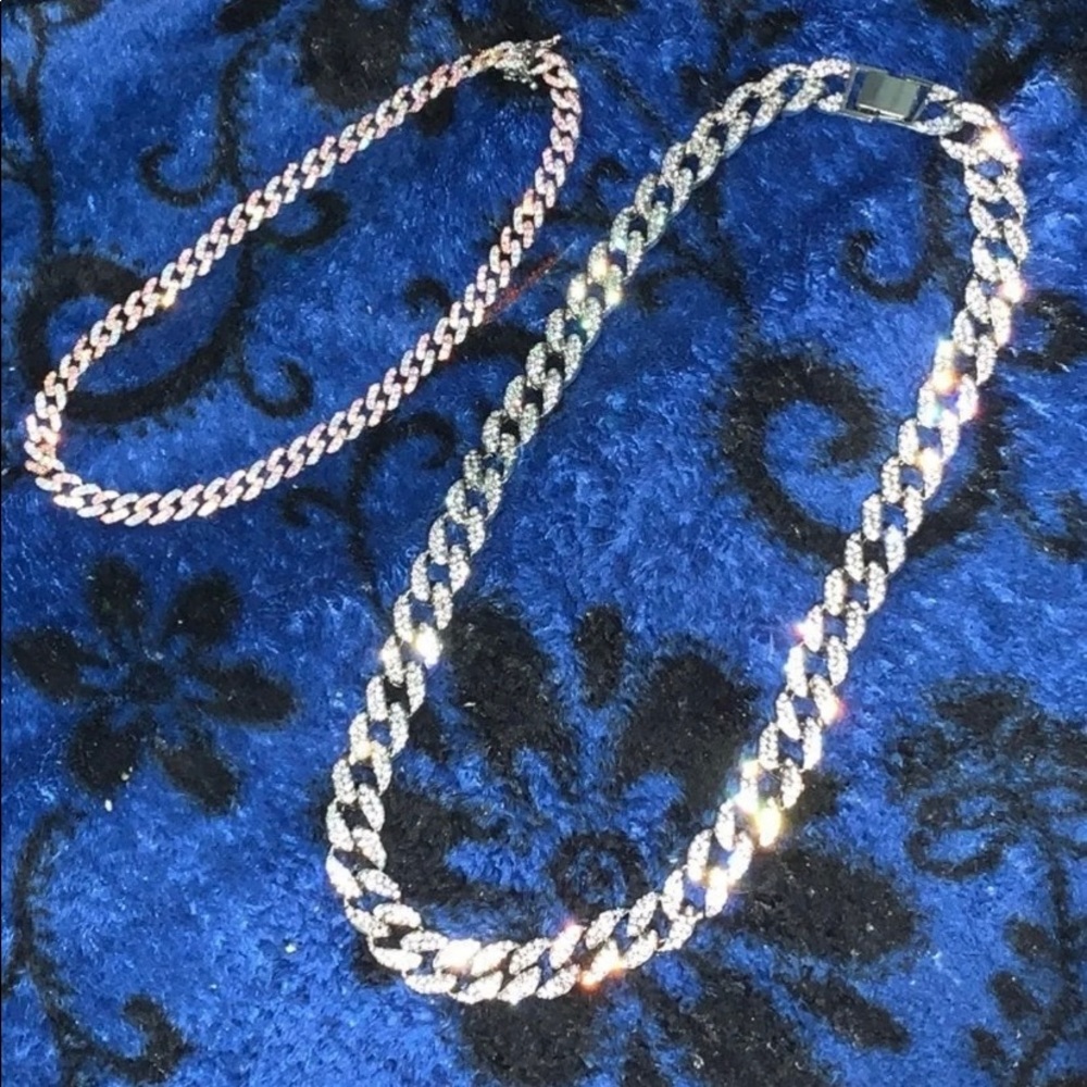 CUBAN LINKS (TEXT ME IF INTERESTED 551-340-3639)